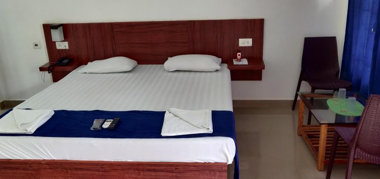 Hotel Exotica Squares Lakshmanpur Esterno foto