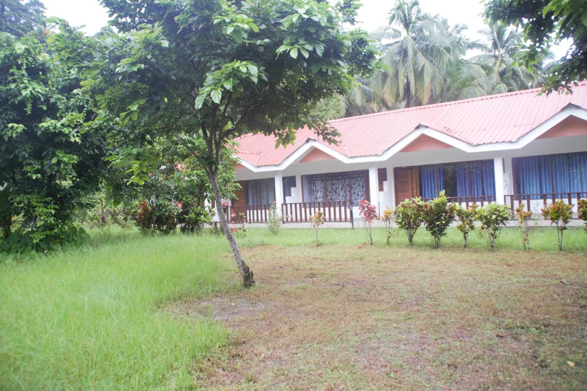 Hotel Exotica Squares Lakshmanpur Esterno foto