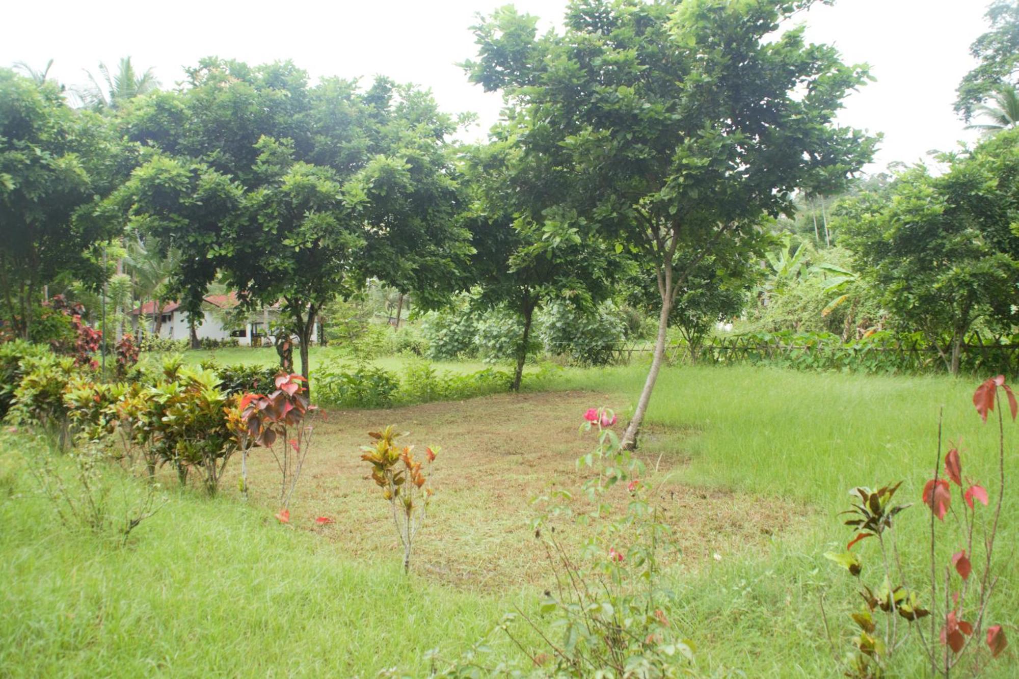 Hotel Exotica Squares Lakshmanpur Esterno foto