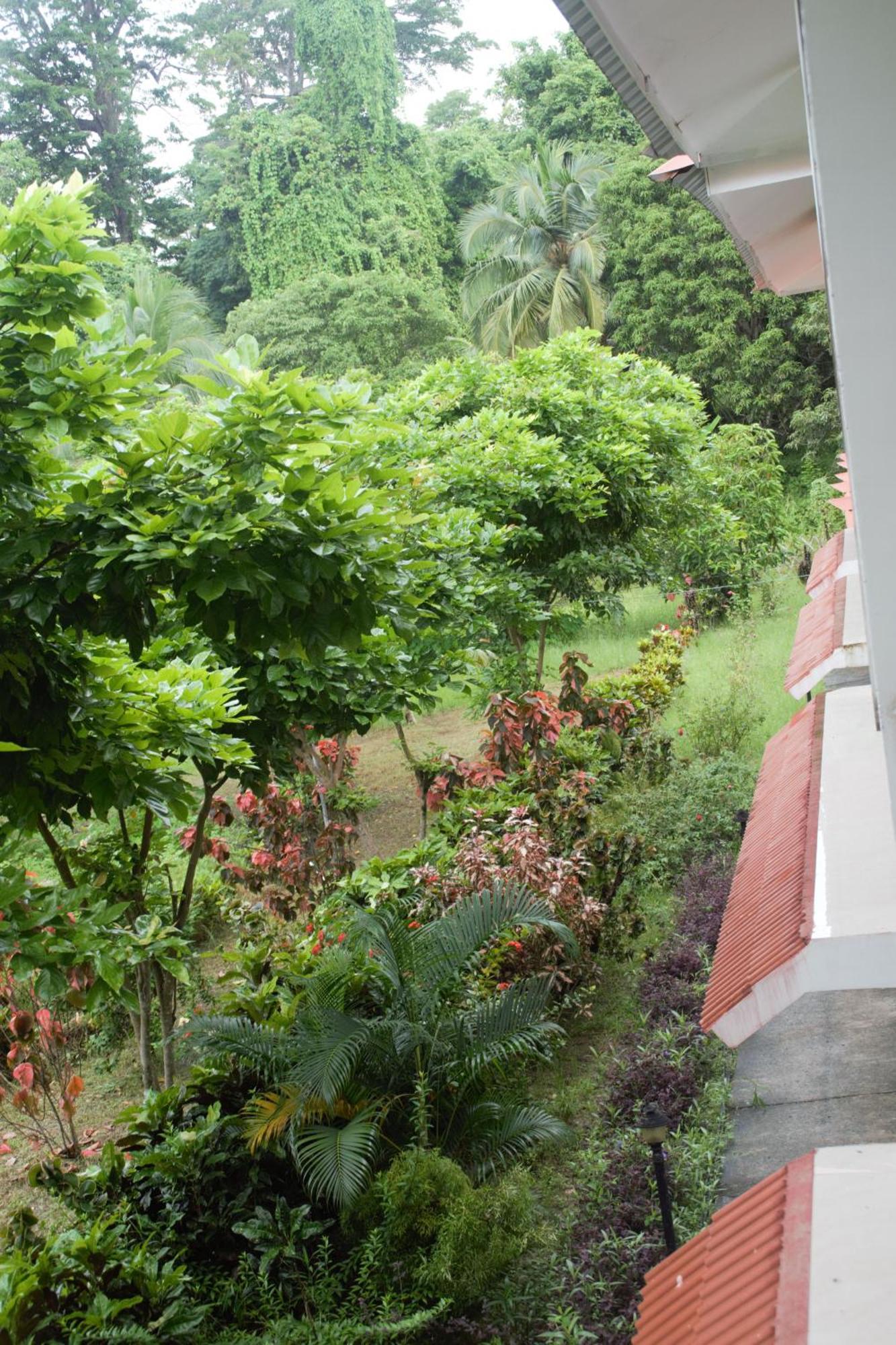 Hotel Exotica Squares Lakshmanpur Esterno foto